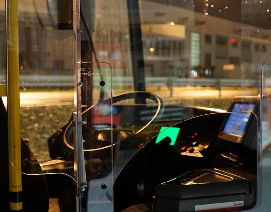 autóbusz vezetőfülkéje